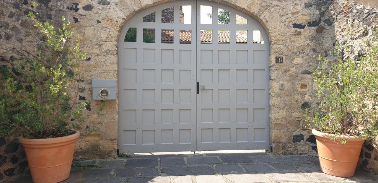 Bed and Breakfast La Tour Noble Saint-Saturnin  Zewnętrze zdjęcie
